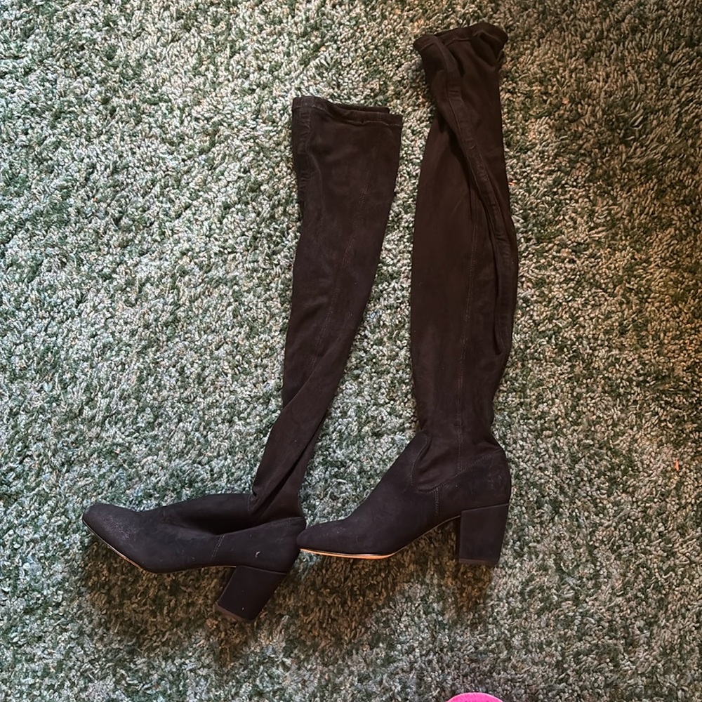 Black suede like finish over the knee stretch boots